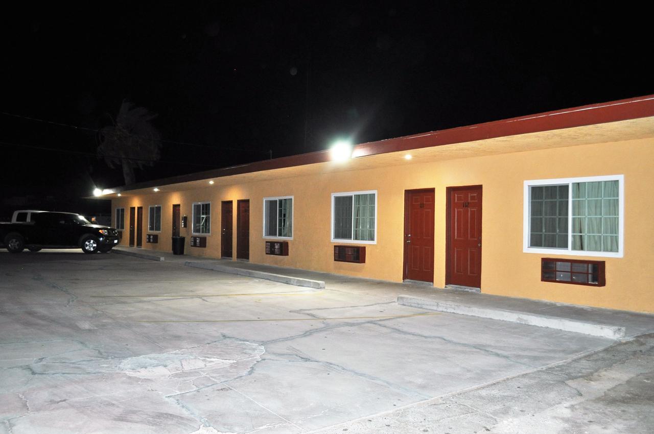 A Nights Inn Ridgecrest Ngoại thất bức ảnh